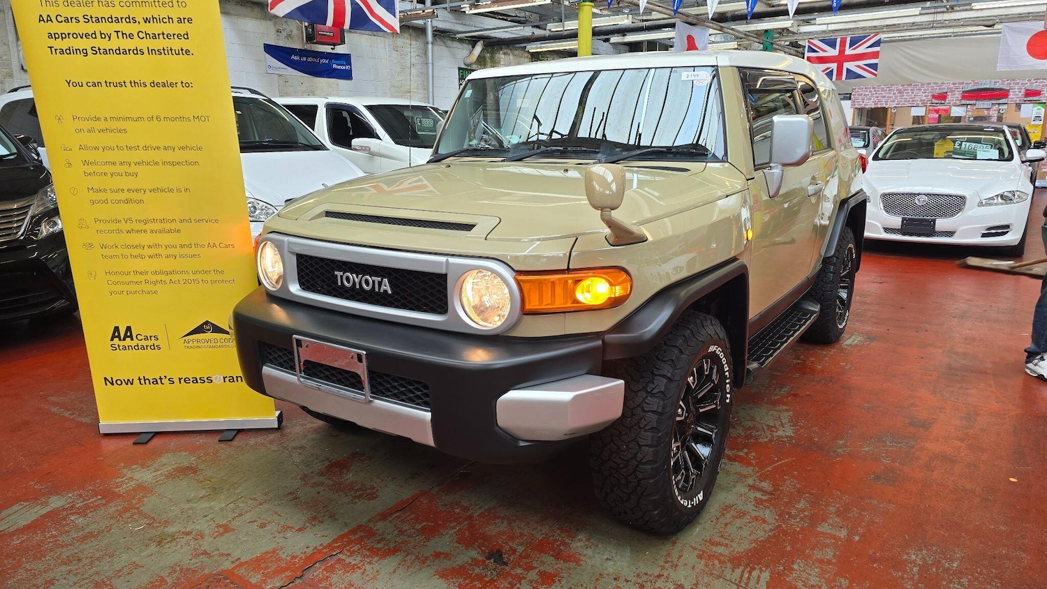 Used Toyota FJ Cruiser for sale - 77625547: Photo 2