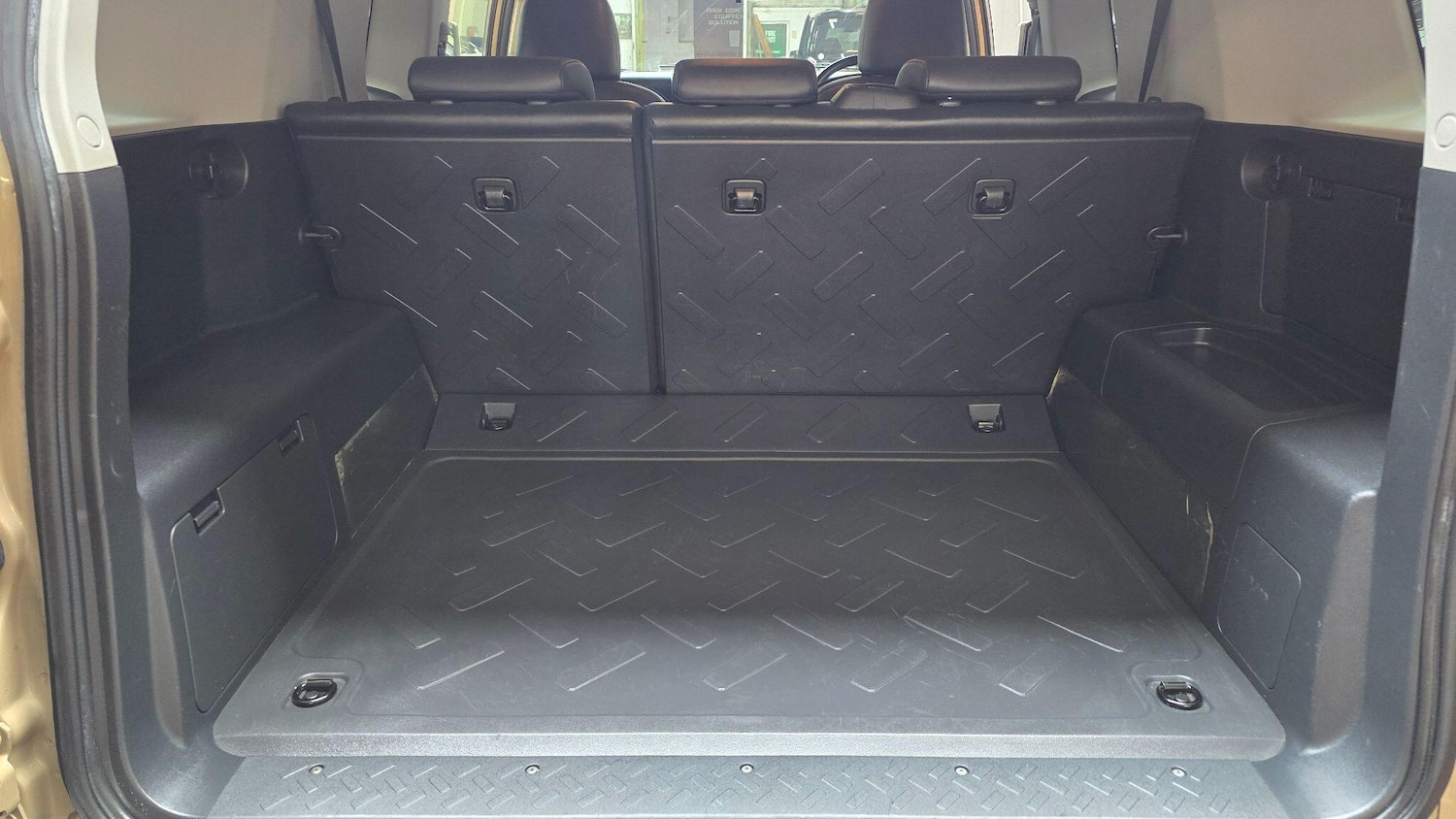 Used Toyota FJ Cruiser for sale - 77625547: Photo 21