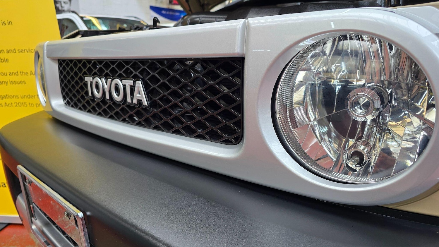 Used Toyota FJ Cruiser for sale - 77625547: Photo 3