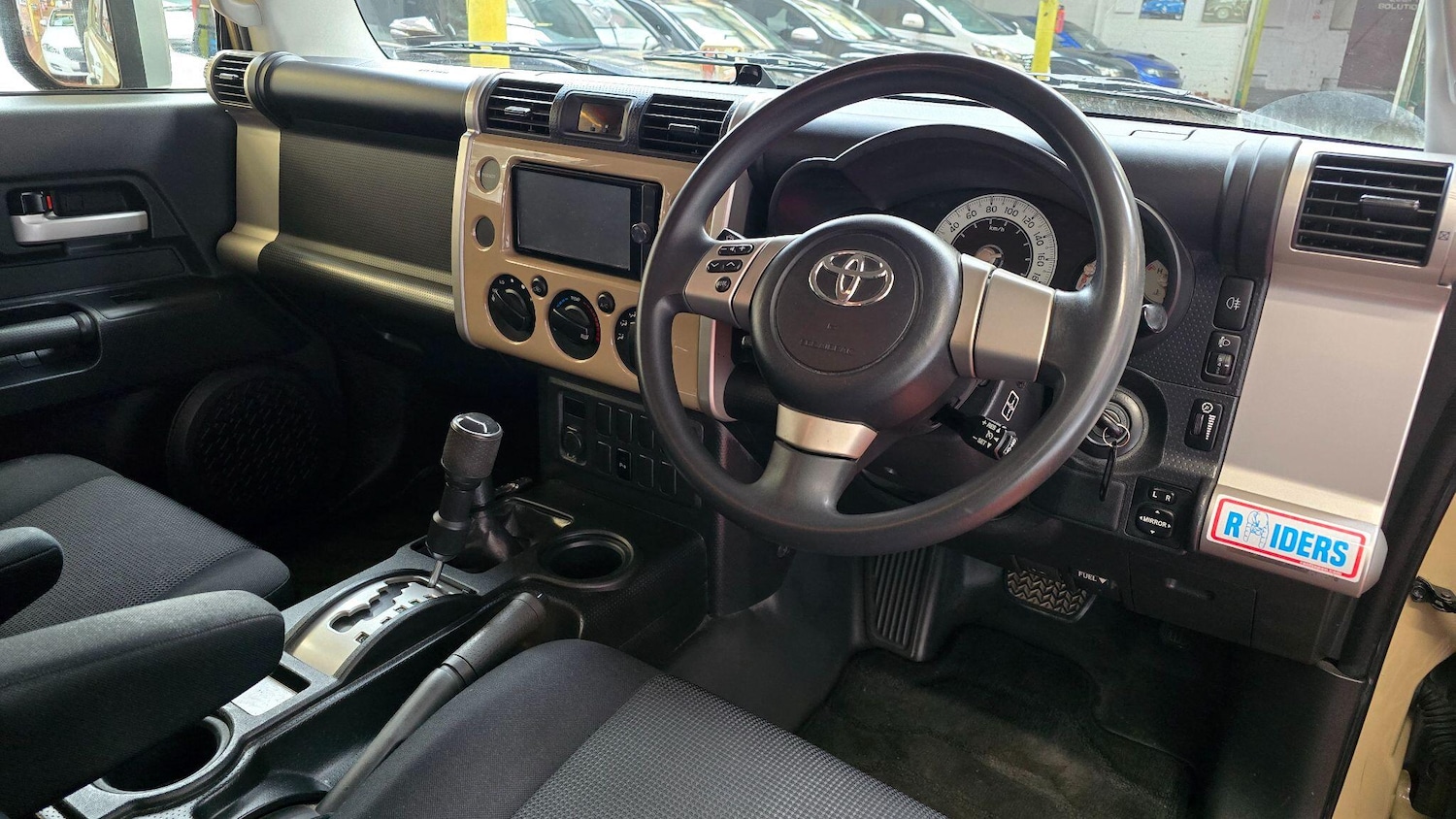 Used Toyota FJ Cruiser for sale - 77625547: Photo 4