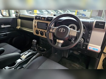 Used Toyota FJ Cruiser 2012 for sale - 77625547: Photo