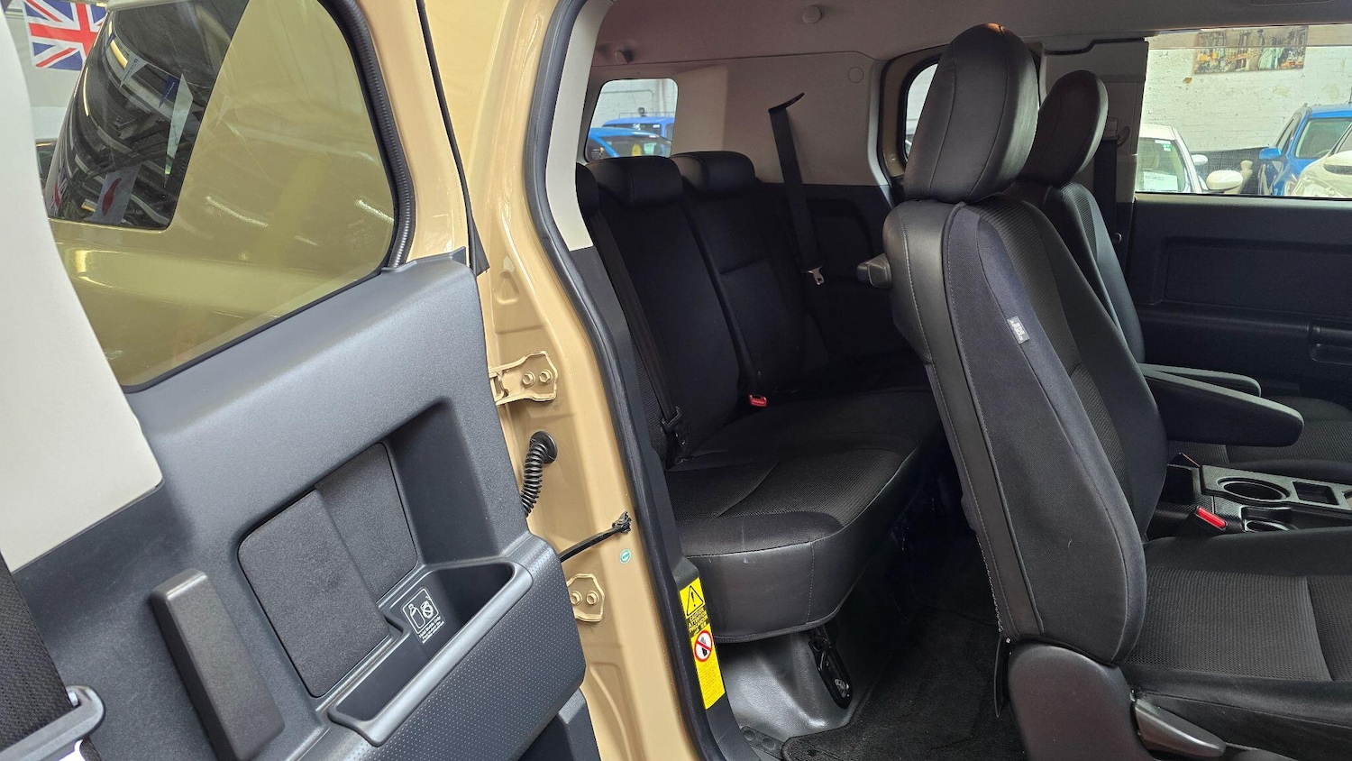 Used Toyota FJ Cruiser for sale - 77625547: Photo 6