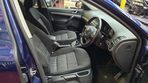 Used Skoda Octavia 2010 for sale - 75378014: Photo 5