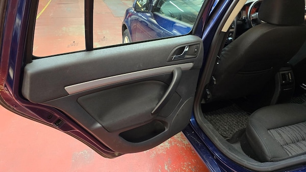 Used Skoda Octavia 2010 for sale - 75378014: Photo 8