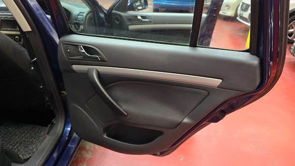 Used Skoda Octavia 2010 for sale - 75378014: Photo 9