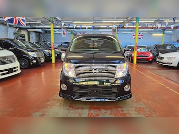 Used Nissan Elgrand 2009 for sale - 77091674: Photo