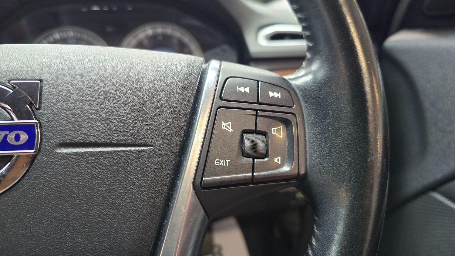 Used Volvo V70 2025 for sale - 76991017: Photo 10