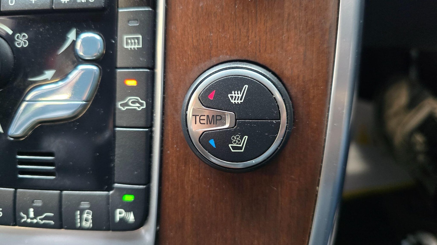 Used Volvo V70 2025 for sale - 76991017: Photo 11