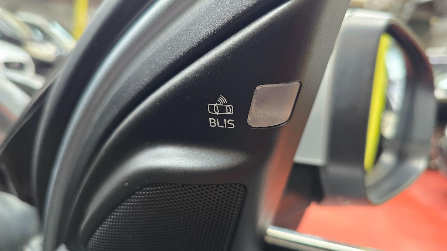 Used Volvo V70 2025 for sale - 76991017: Photo 9