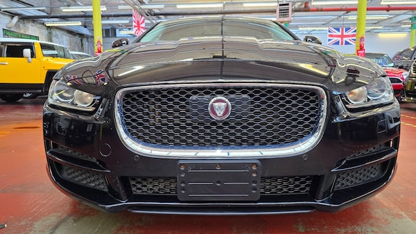 Used Jaguar XE for sale - 75578400: Photo 2