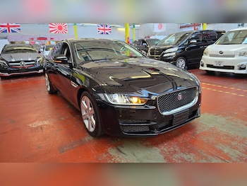 Used Jaguar XE 2015 for sale - 75578400: Photo