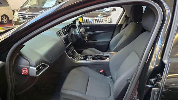 Used Jaguar XE for sale - 75578400: Photo 6