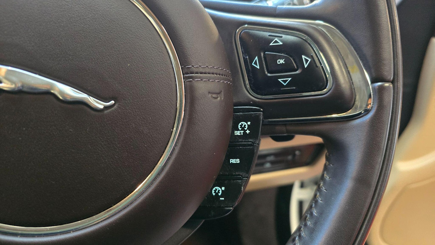 Used Jaguar XJ 2025 for sale - 77351554: Photo 13