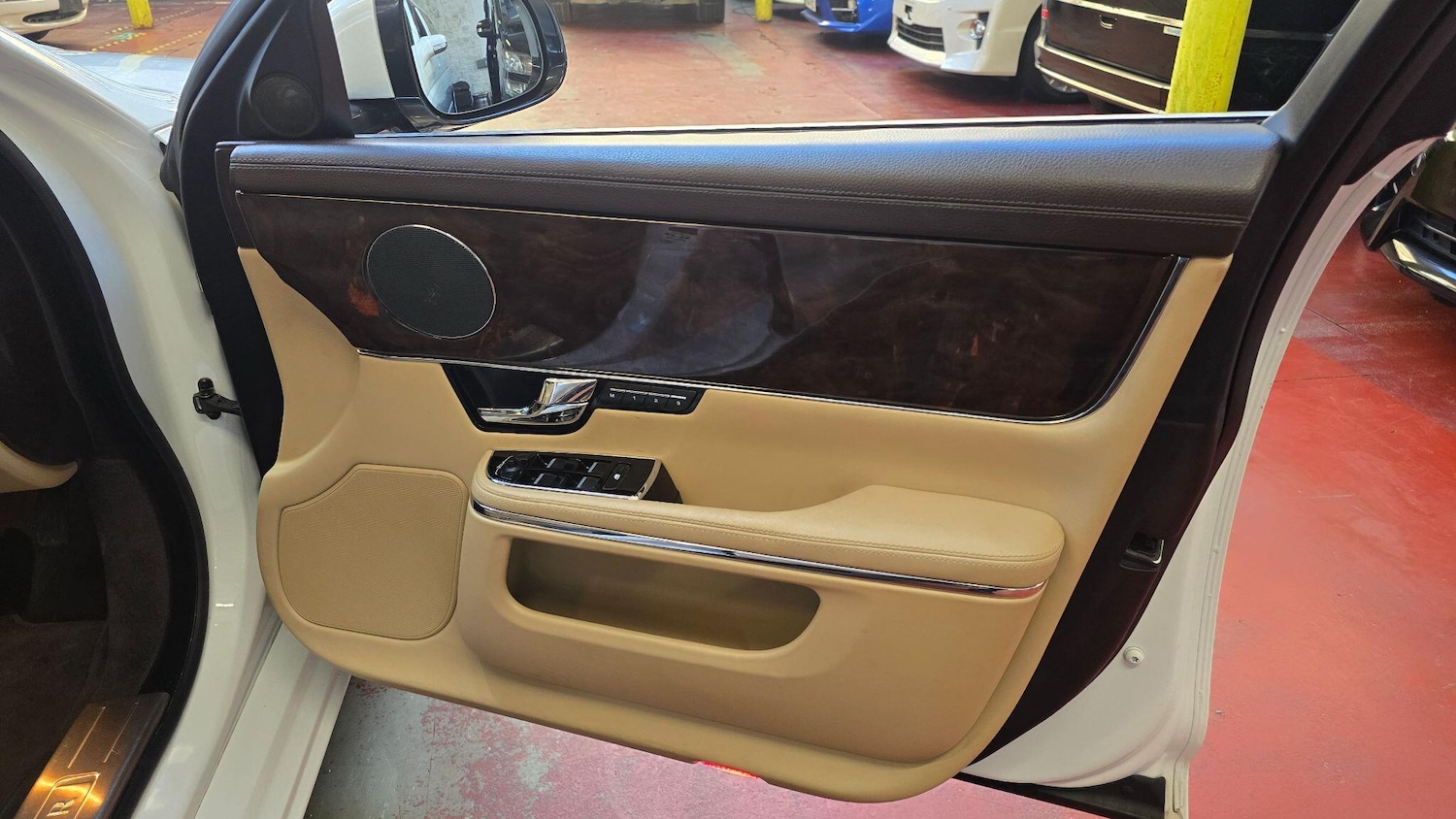 Used Jaguar XJ 2025 for sale - 77351554: Photo 35