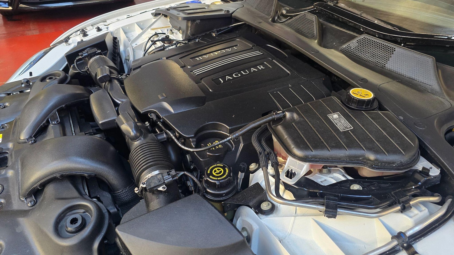 Used Jaguar XJ 2025 for sale - 77351554: Photo 51