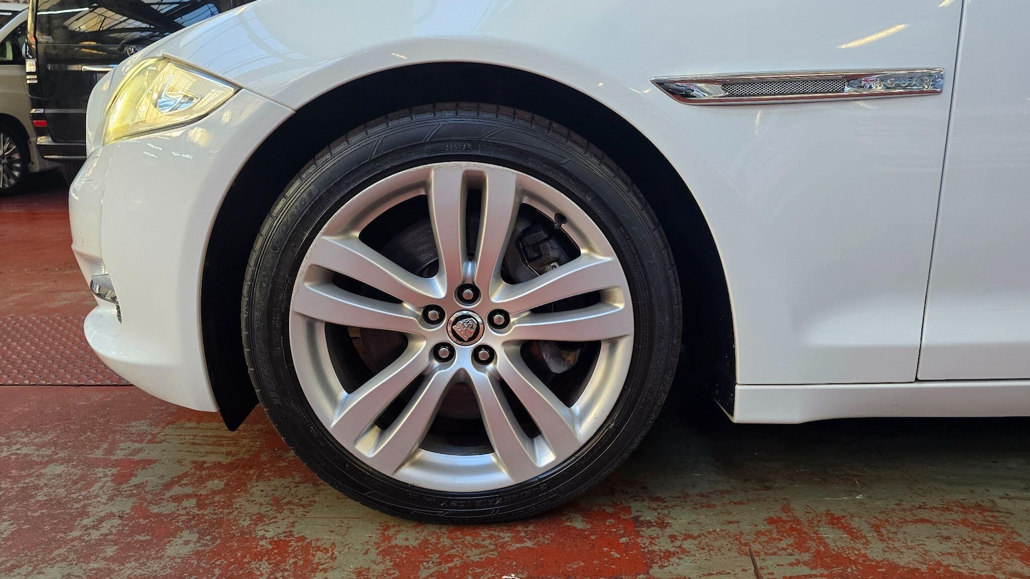 Used Jaguar XJ 2025 for sale - 77351554: Photo 54