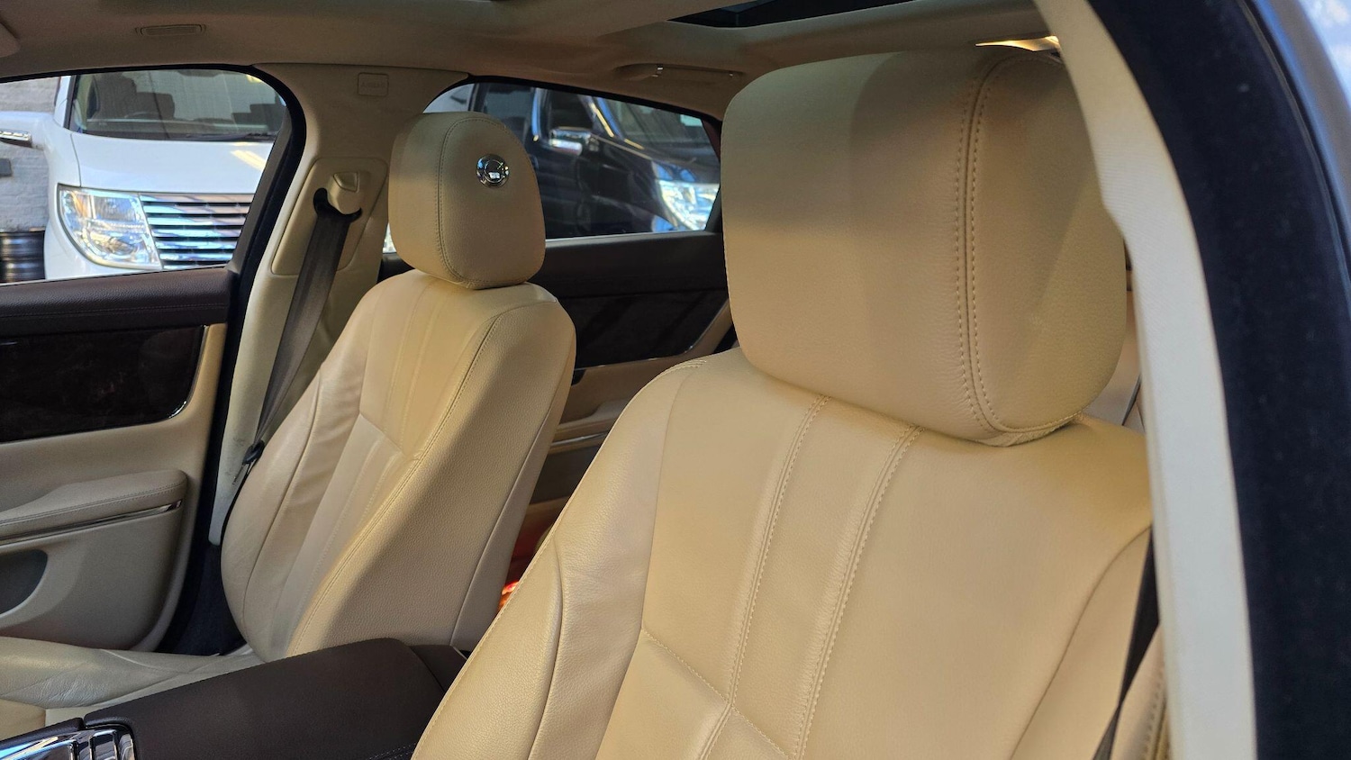 Used Jaguar XJ 2025 for sale - 77351554: Photo 6