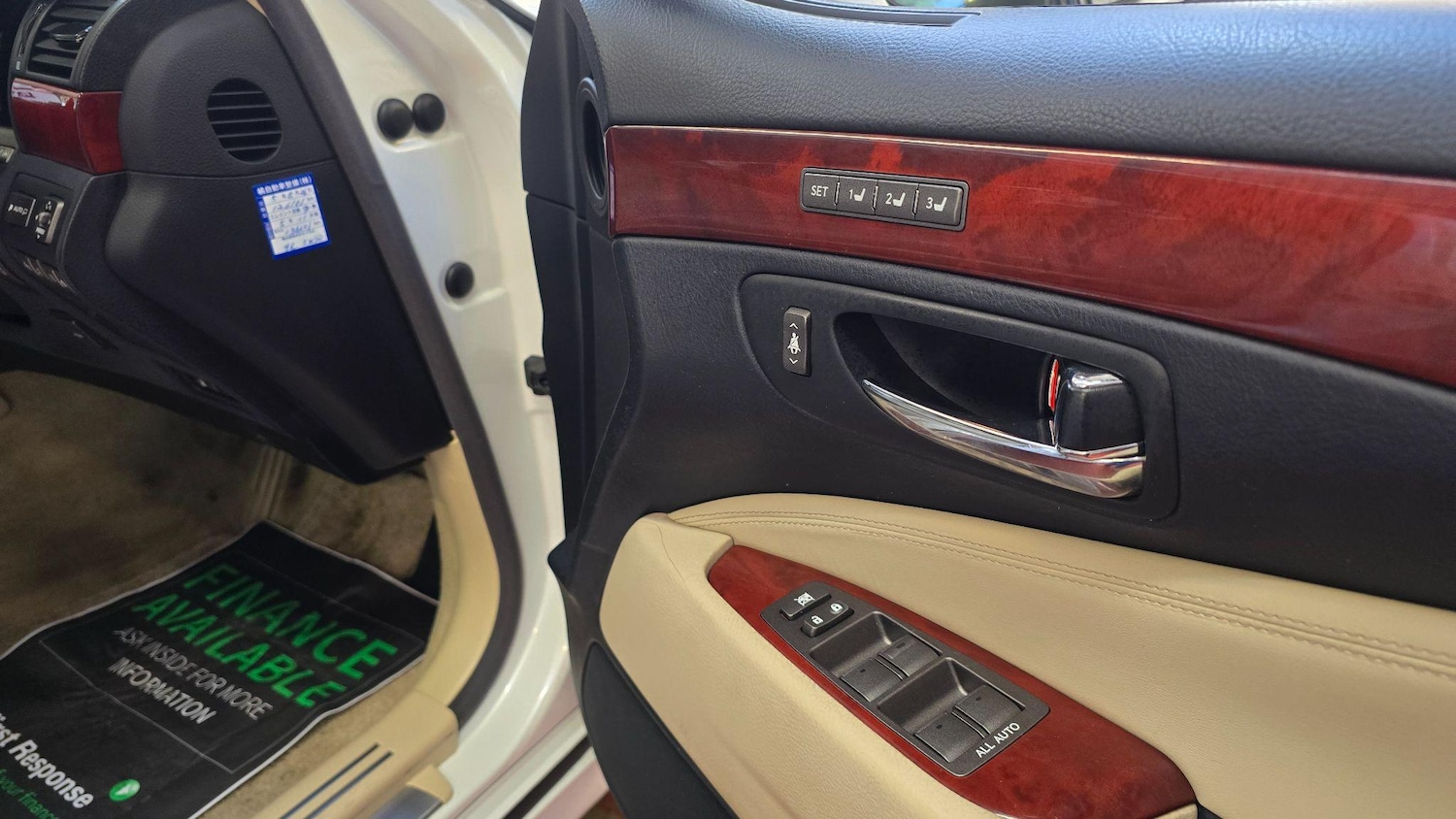 Used Lexus LS 2025 for sale - 77109903: Photo 23