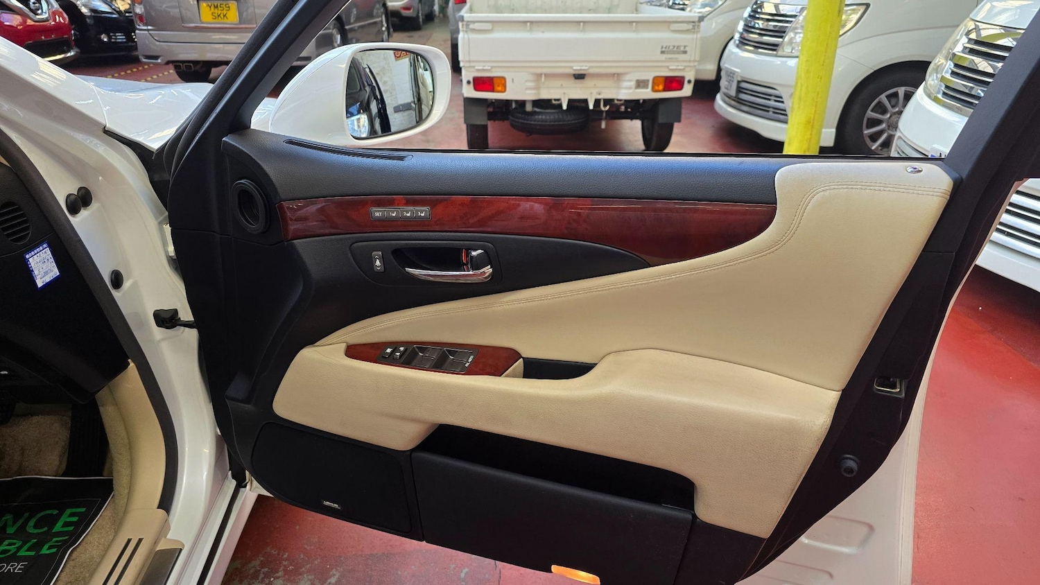 Used Lexus LS 2025 for sale - 77109903: Photo 26