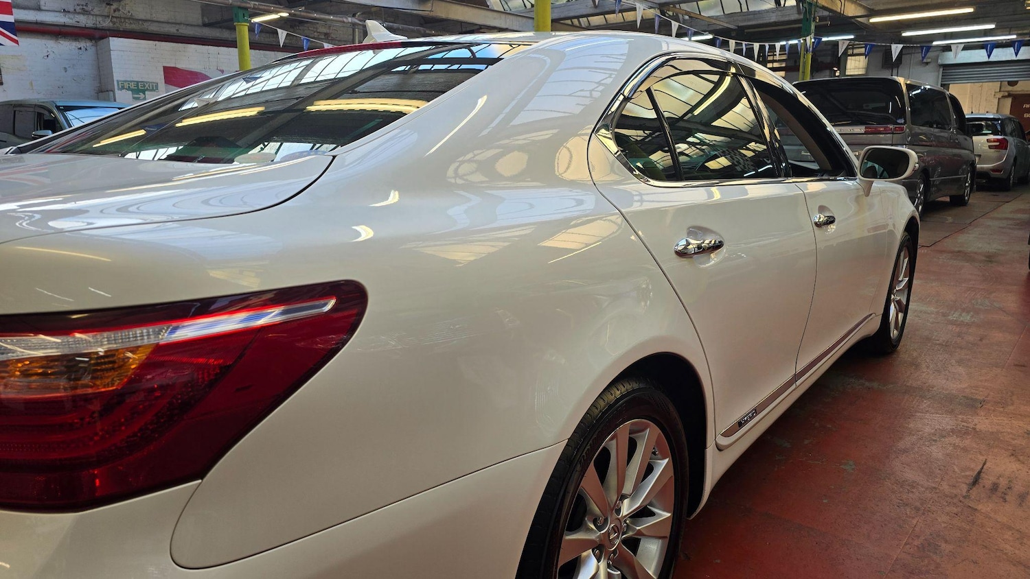 Used Lexus LS 2025 for sale - 77109903: Photo 31