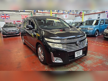 Used Nissan Elgrand 2011 for sale - 75658256: Photo