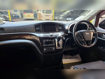 Used Nissan Elgrand 2011 for sale - 75658256: Photo