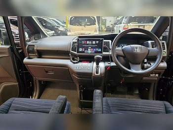 Used Honda Stepwagon 2010 for sale - 76996708: Photo