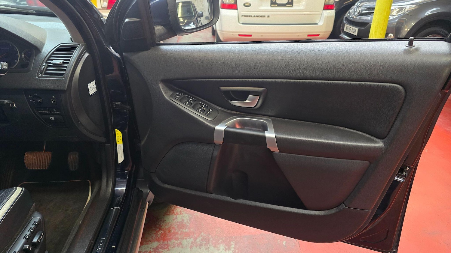 Used Volvo XC90 for sale - 76991386: Photo 23