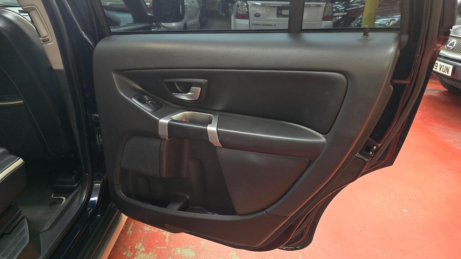 Used Volvo XC90 for sale - 76991386: Photo 24