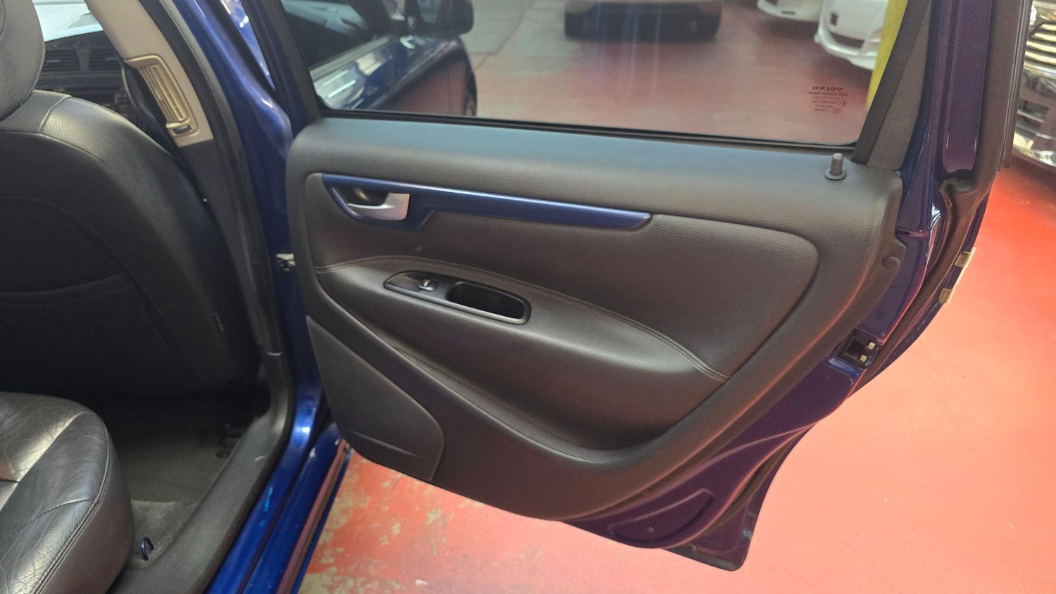 Used Volvo V70 2025 for sale - 76988477: Photo 14