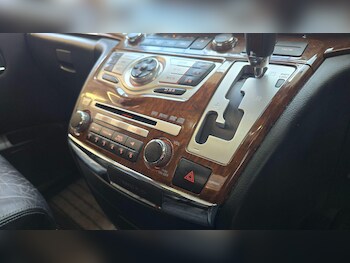 Used Nissan Elgrand 2010 for sale - 78461615: Photo