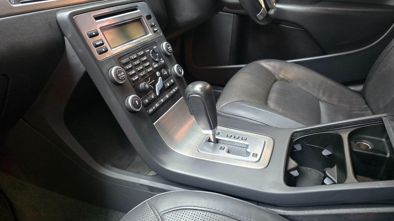 Used Volvo V70 2025 for sale - 76990990: Photo 10