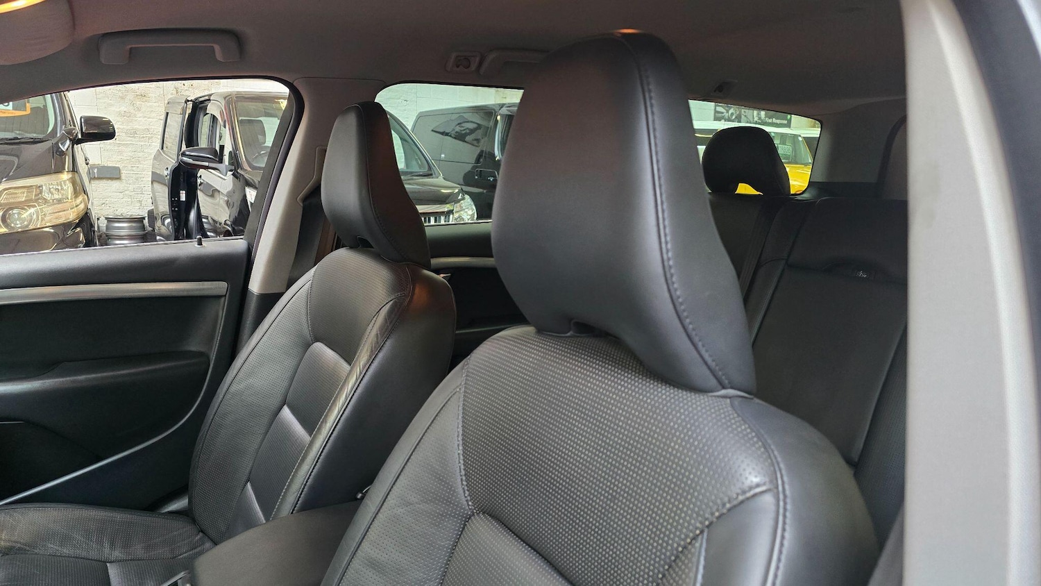 Used Volvo V70 2025 for sale - 76990990: Photo 17