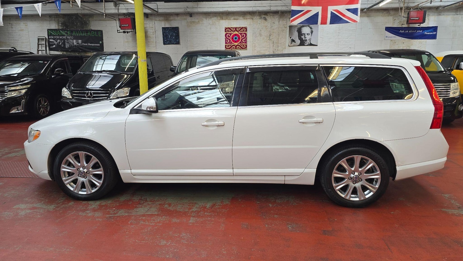 Used Volvo V70 2025 for sale - 76990990: Photo 27