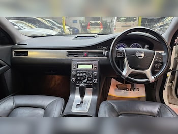 Used Volvo V70 2010 for sale - 76990990: Photo