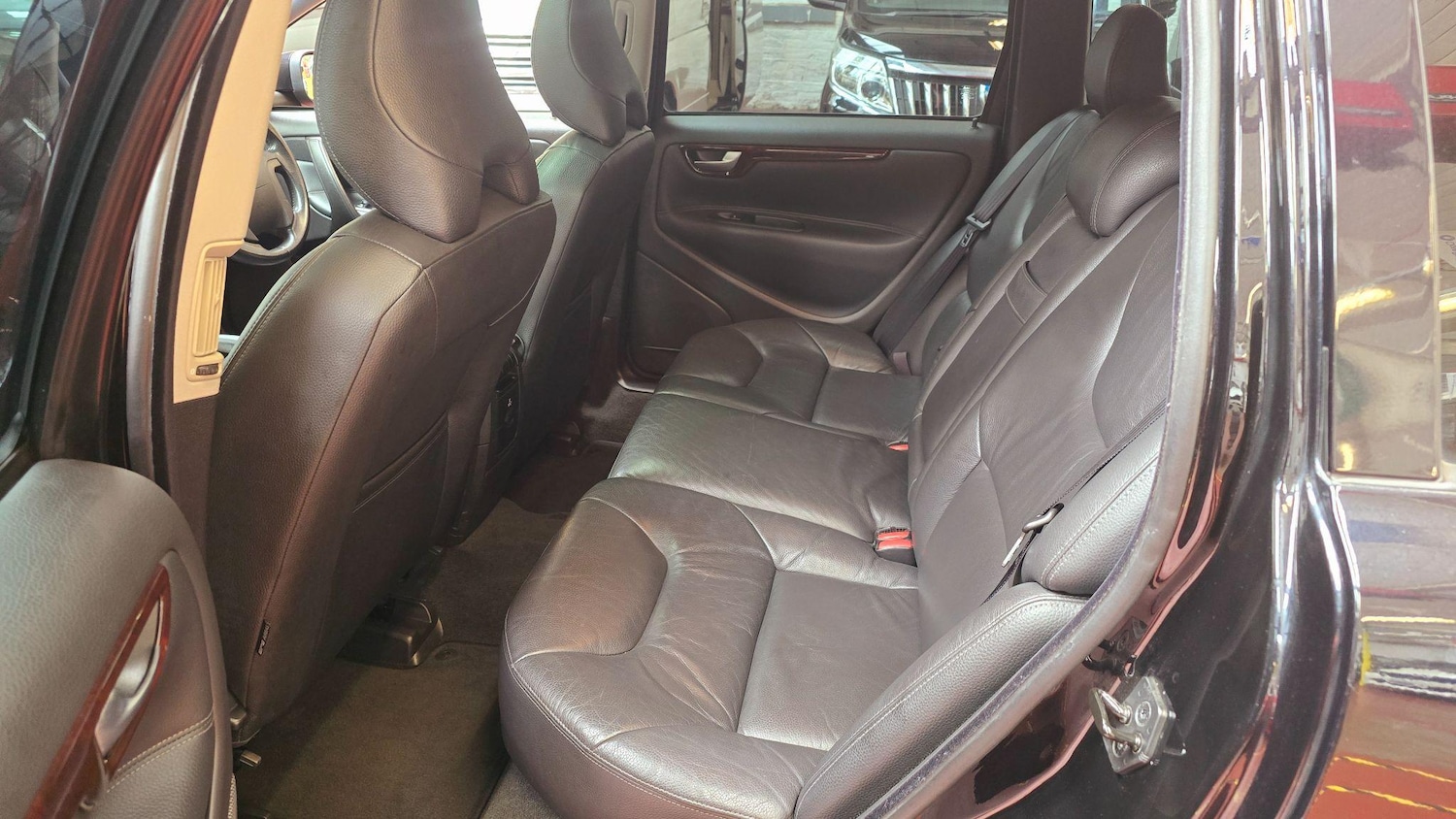 Used Volvo V70 2025 for sale - 77632929: Photo 6