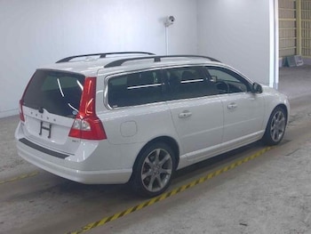 Used Volvo V70 2010 for sale - 76993637: Photo