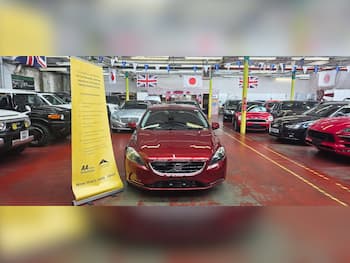 Used Volvo V40 2014 for sale - 79780359: Photo
