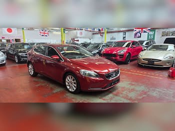 Used Volvo V40 2014 for sale - 79780359: Photo