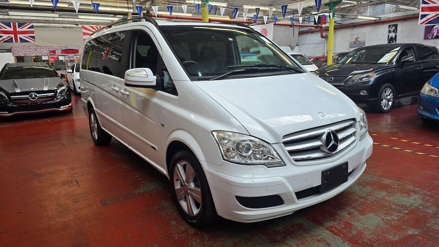 Used Mercedes-Benz V-Class 2025 for sale - 76996214: Photo 3