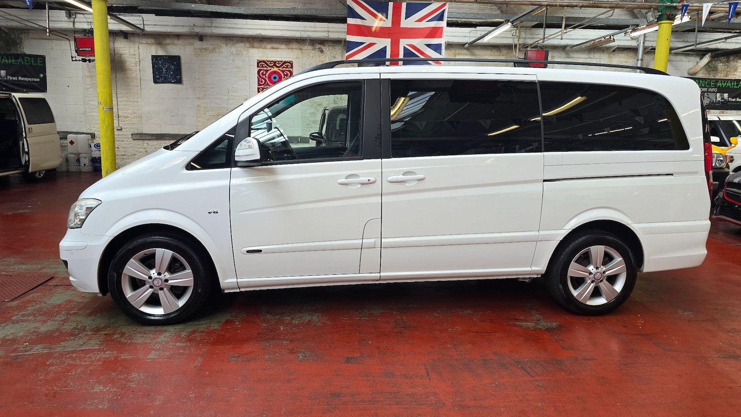 Used Mercedes-Benz V-Class 2025 for sale - 76996214: Photo 31