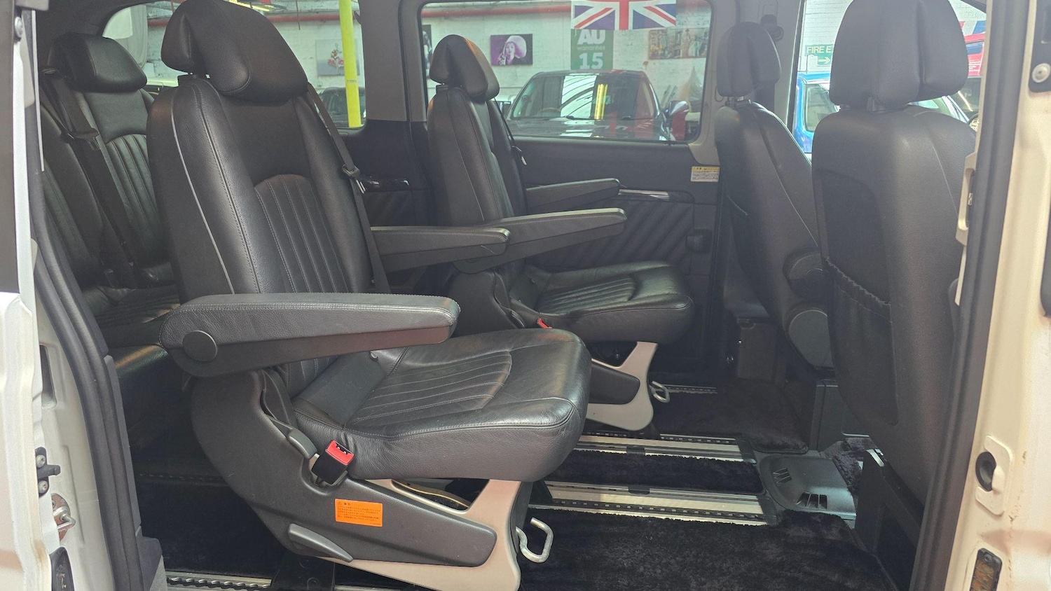 Used Mercedes-Benz V-Class 2025 for sale - 76996214: Photo 8