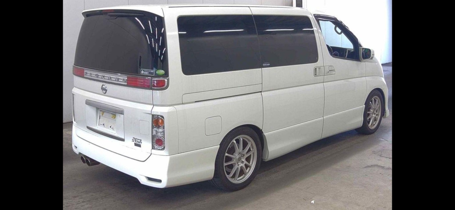 Used Nissan Elgrand for sale - 76988142: Photo 5