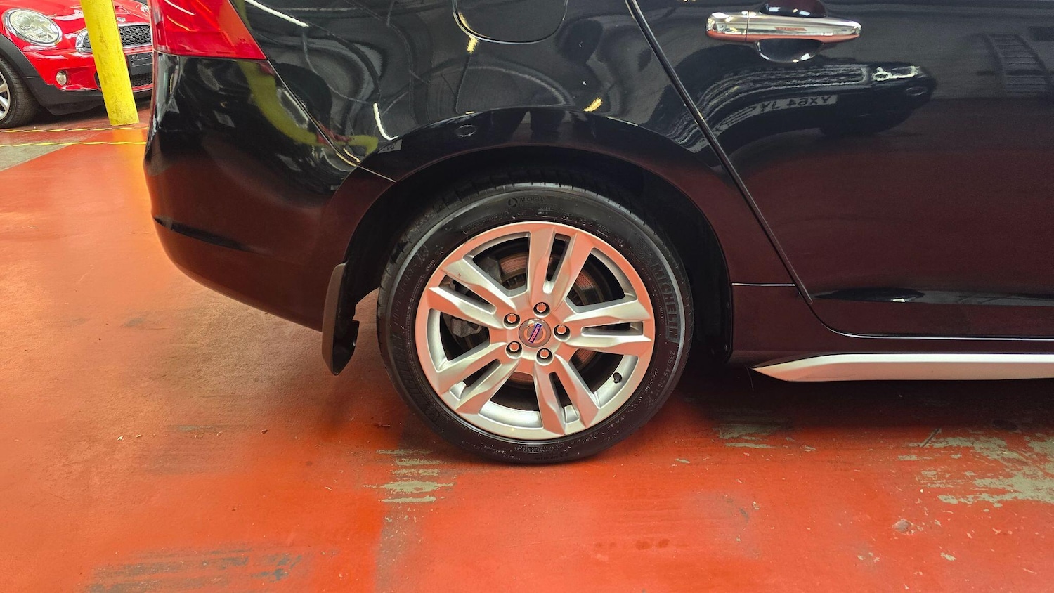 Used Volvo V60 2025 for sale - 76992087: Photo 45