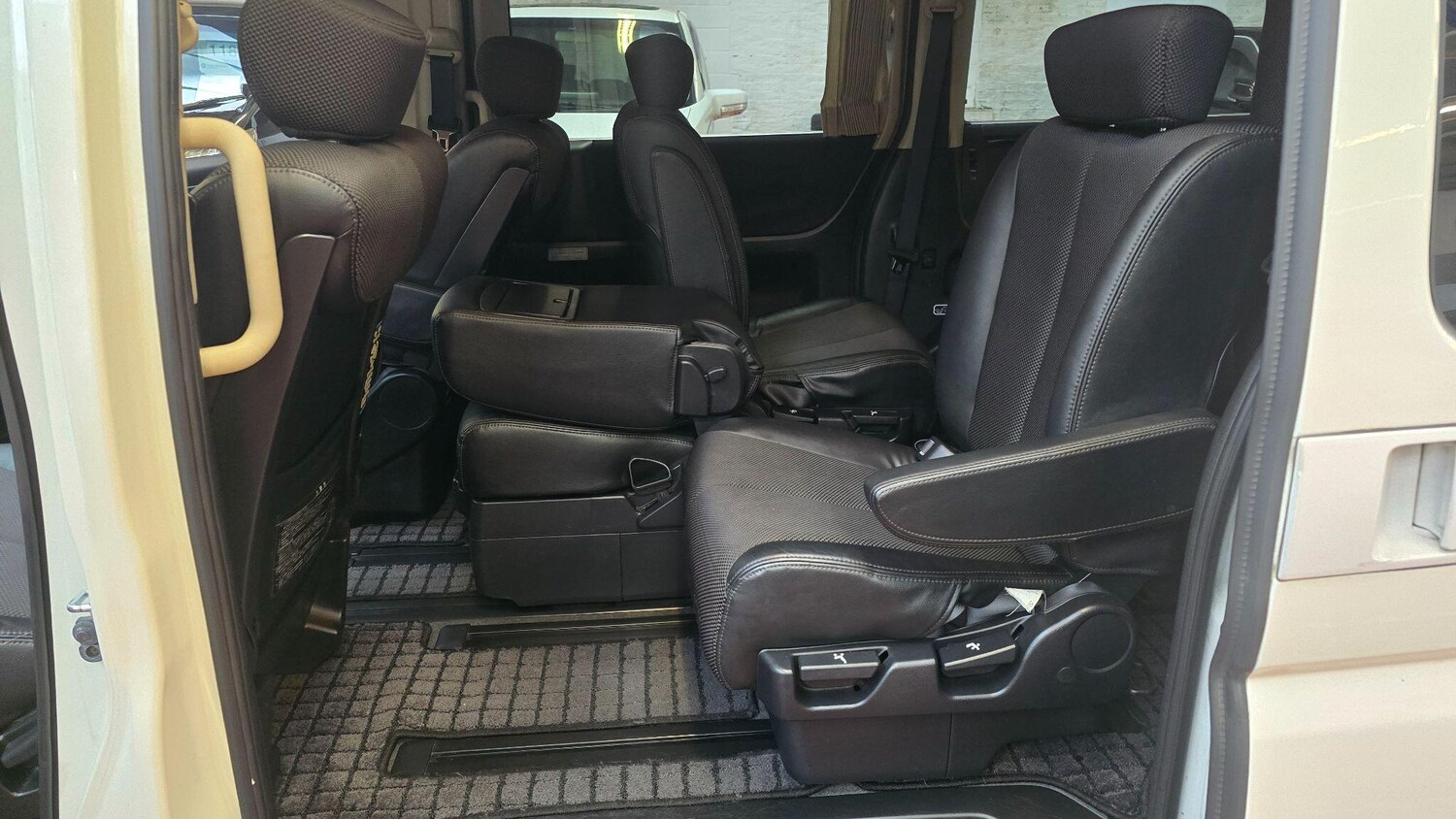 Used Nissan Elgrand 2025 for sale - 77496891: Photo 14