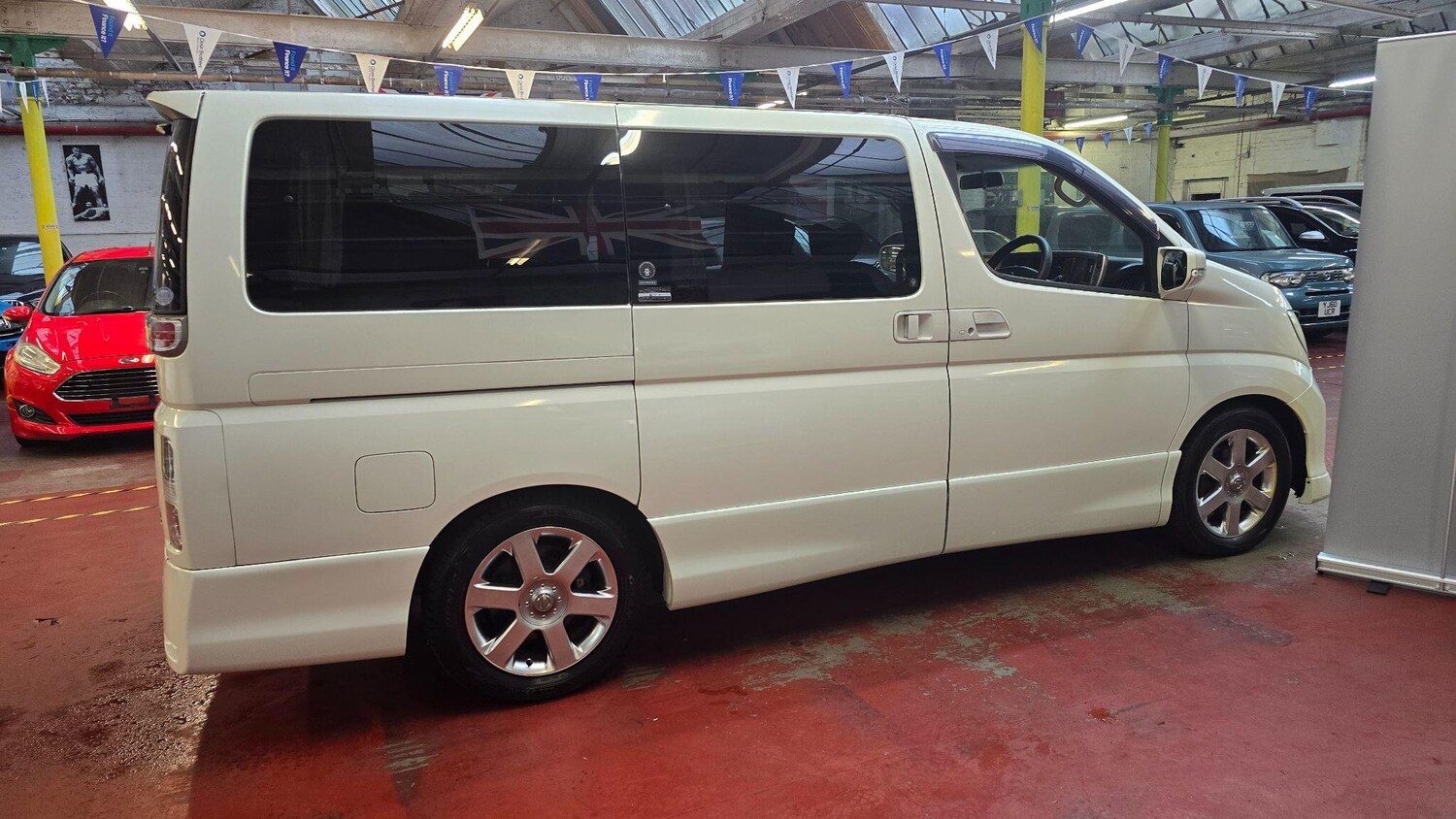 Used Nissan Elgrand 2025 for sale - 77496891: Photo 28