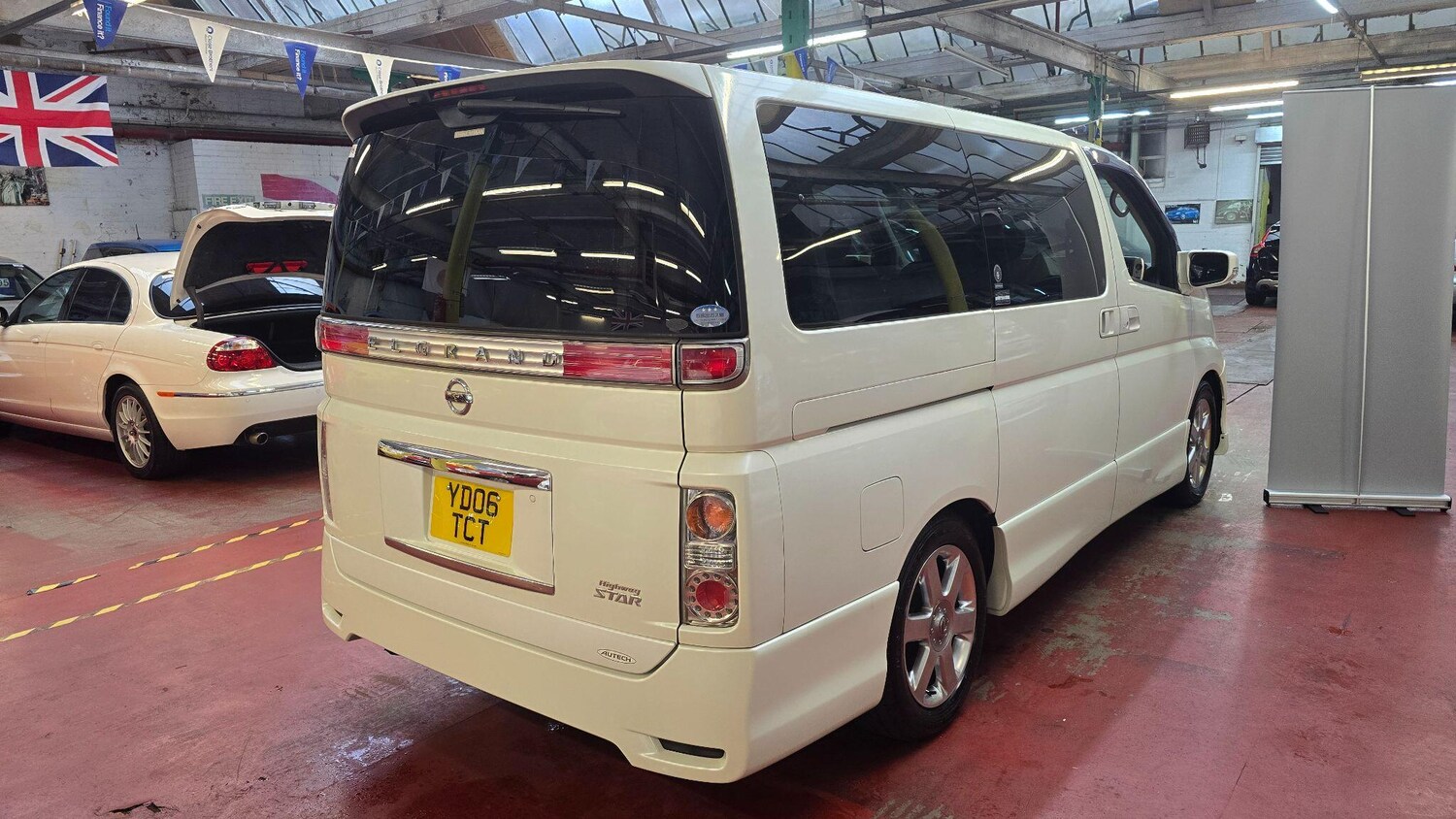 Used Nissan Elgrand 2025 for sale - 77496891: Photo 31
