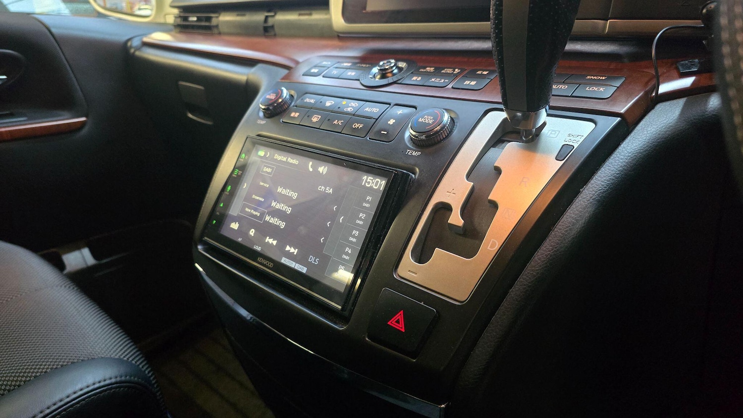 Used Nissan Elgrand 2025 for sale - 77496891: Photo 4