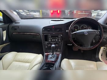 Used Volvo V70 2006 for sale - 79621838: Photo