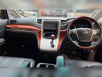 Used Toyota Vellfire 2009 for sale - 75564411: Photo